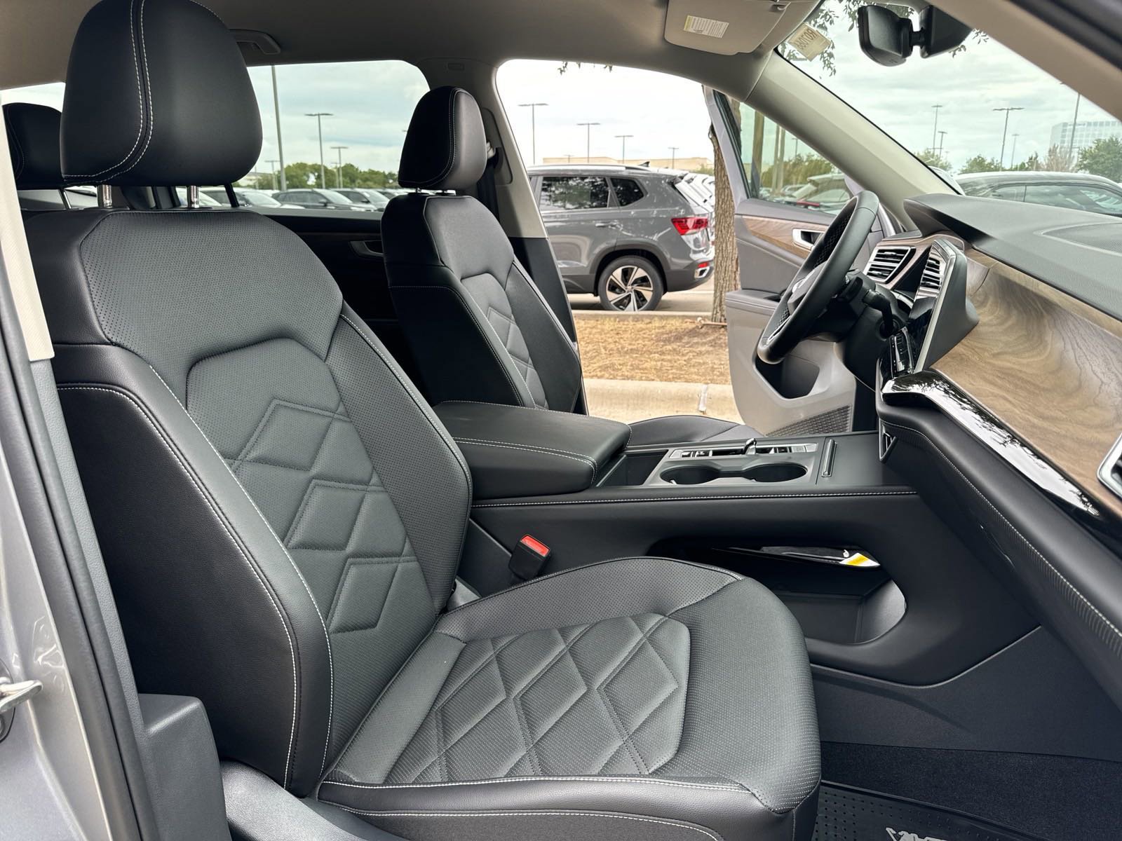 Certified 2026 Volkswagen Atlas SE image 15