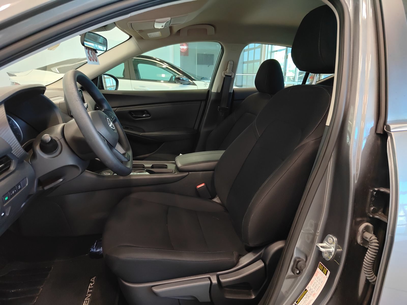 Used 2024 Nissan Sentra S FWD image 9
