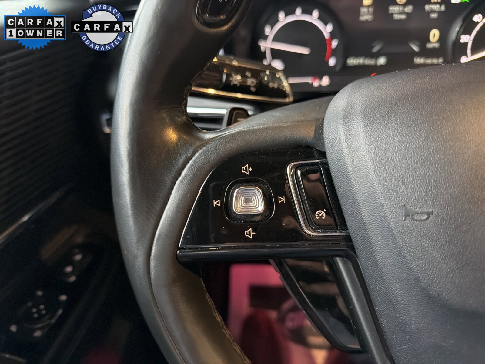 Used 2022 Lincoln Corsair AWD w/ Premium Package image 11