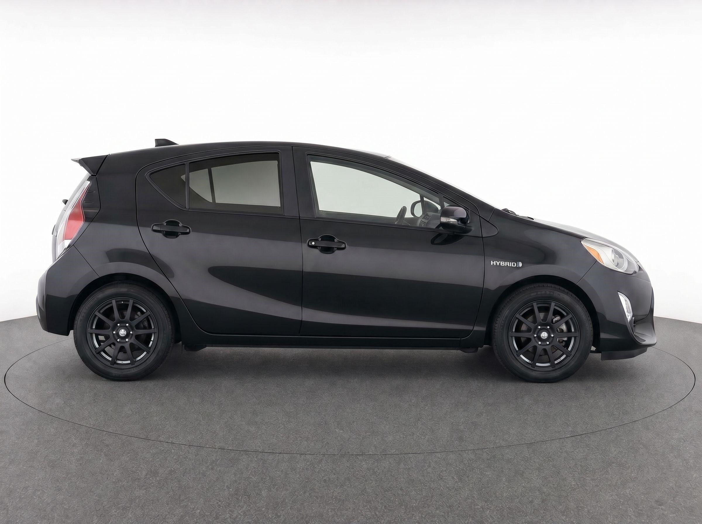 Used 2015 Toyota Prius C Three FWD image 8
