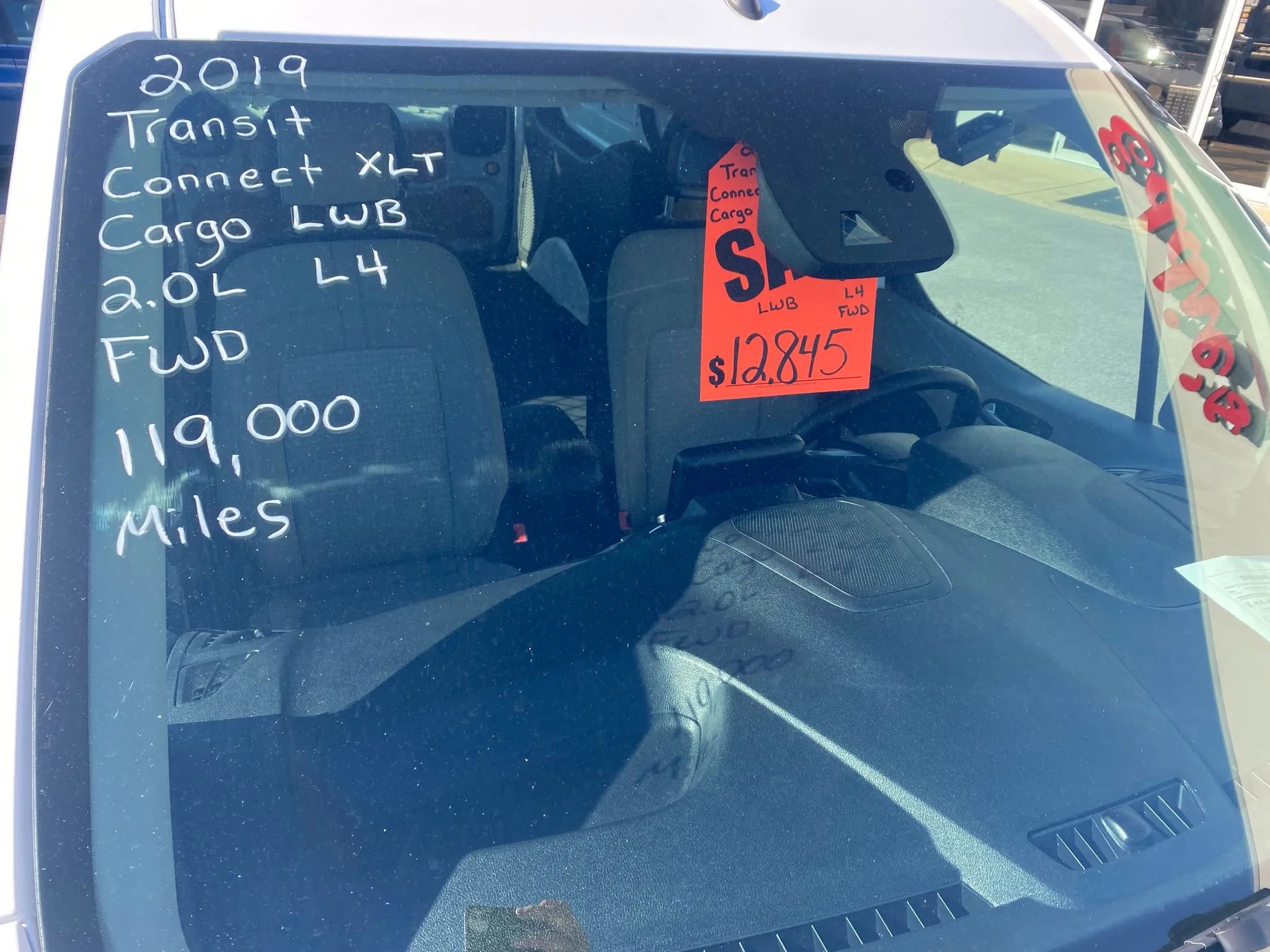 Used 2019 Ford Transit Connect XLT image 3