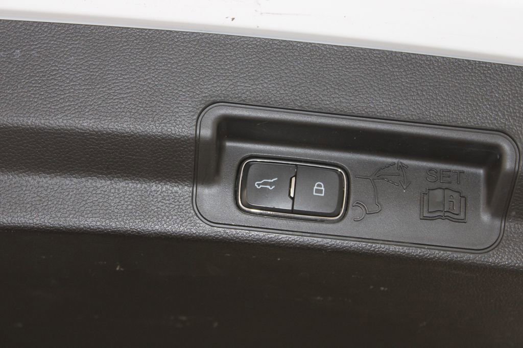 Used 2020 Ford Explorer 2WD image 17
