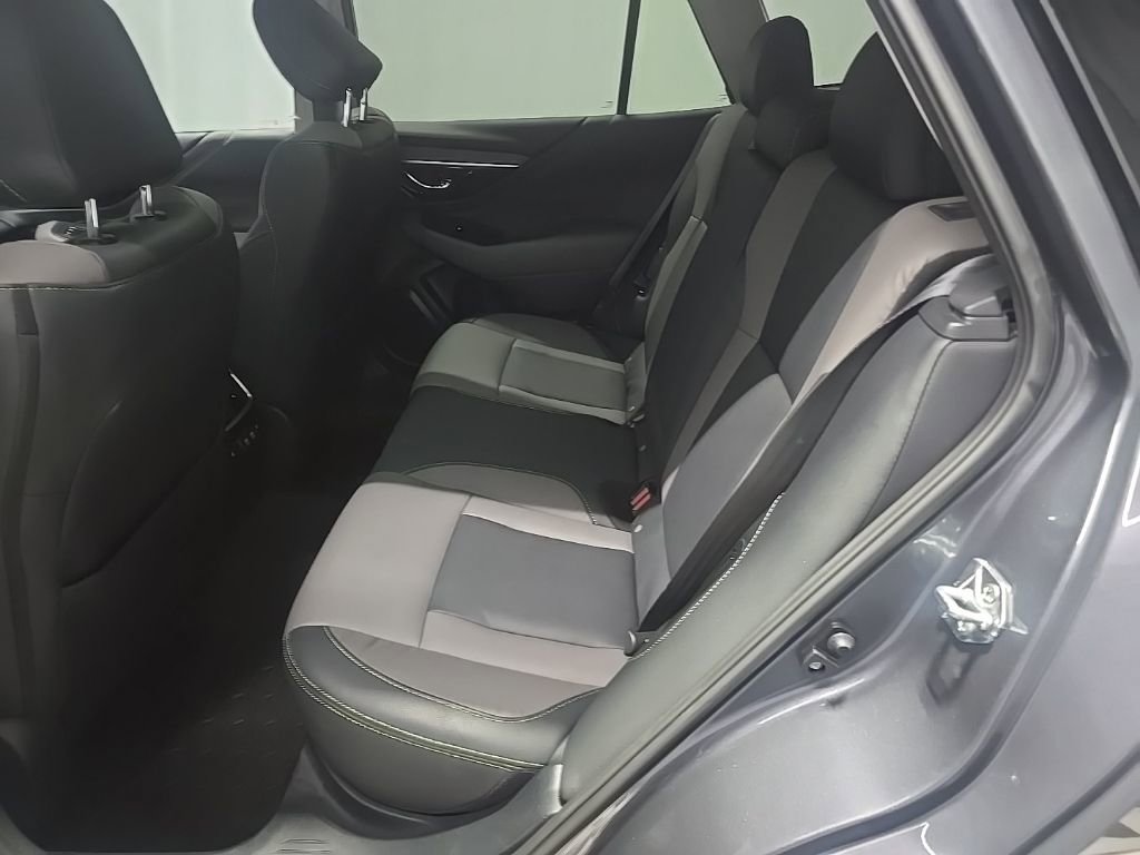 Used 2021 Subaru Outback Onyx Edition XT AWD/4WD image 12