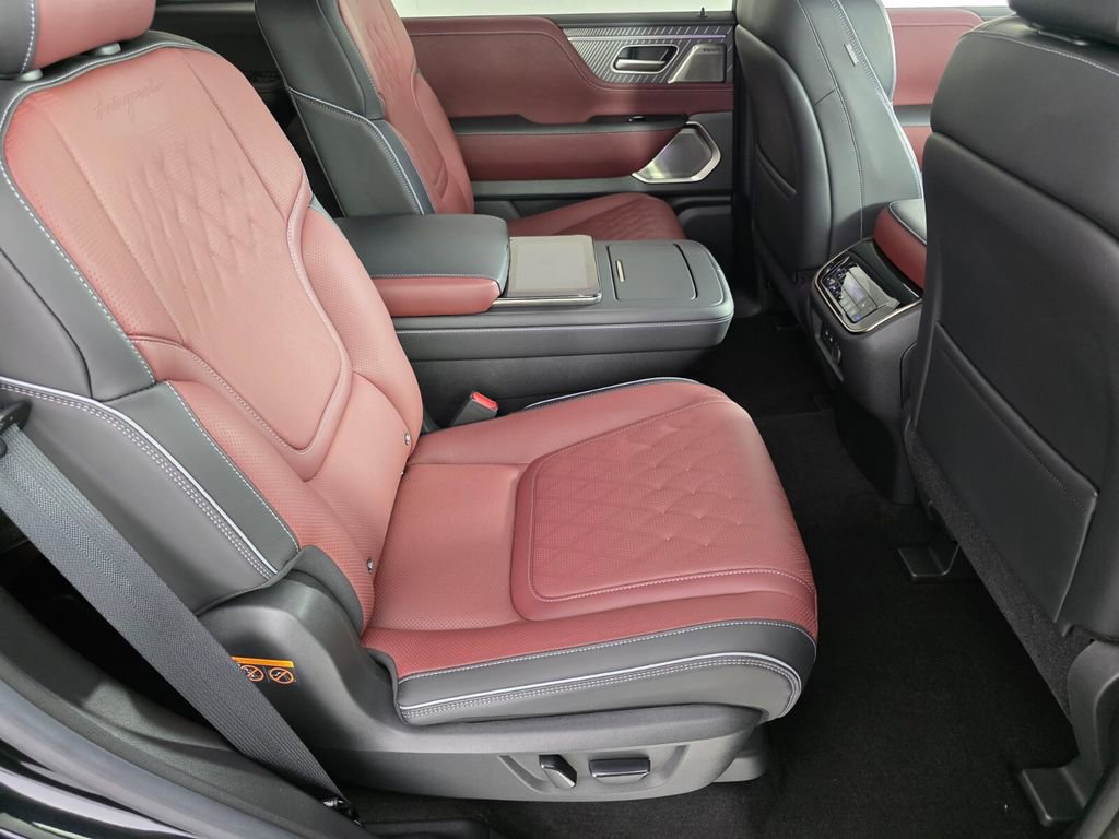 Used 2025 INFINITI QX80 Autograph image 28