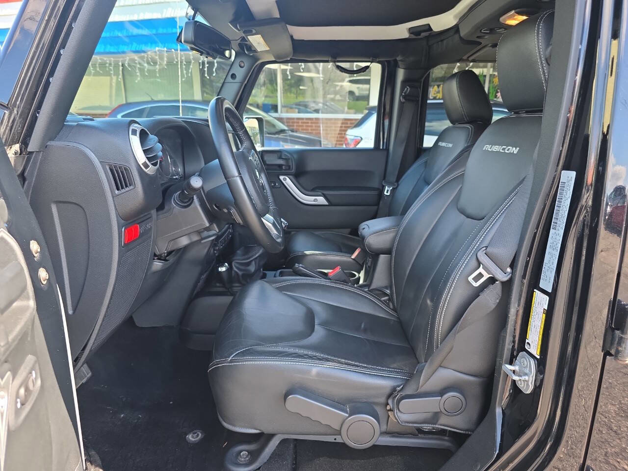 Used 2016 Jeep Wrangler Unlimited Rubicon AWD/4WD image 10