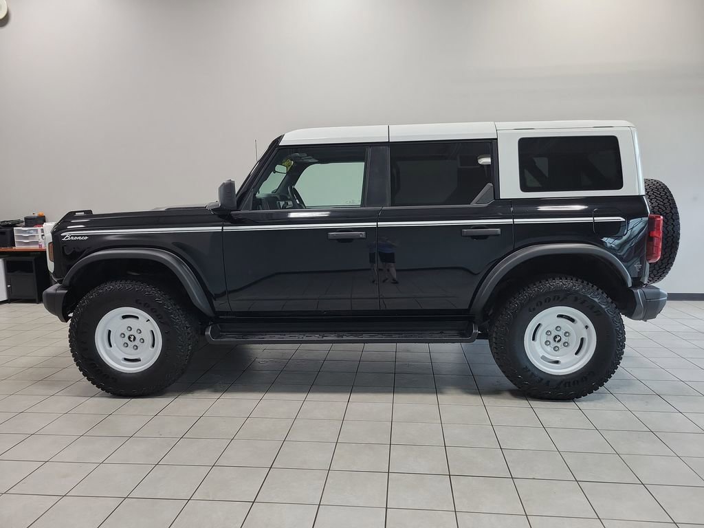 Used 2025 Ford Bronco Heritage Edition AWD/4WD image 7