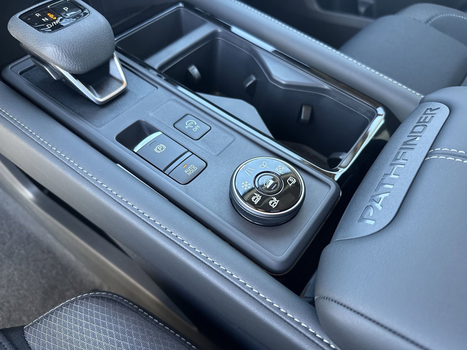 New 2026 Nissan Pathfinder SV AWD/4WD image 38