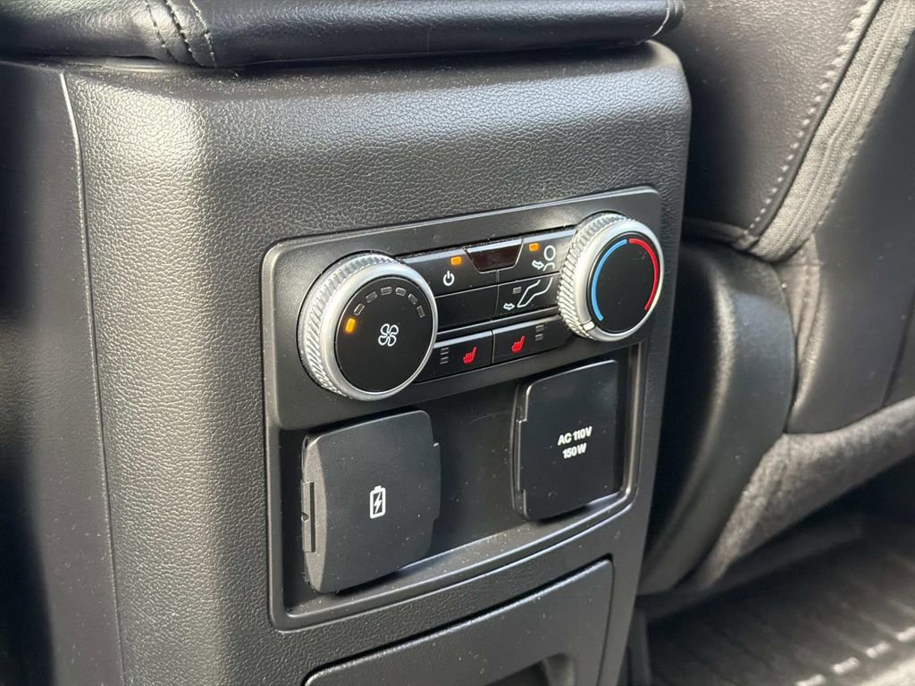 Used 2023 Ford Explorer Limited w/ Limited Technology Package image 16