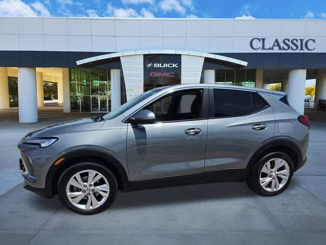 Used 2025 Buick Encore GX Preferred FWD image 4