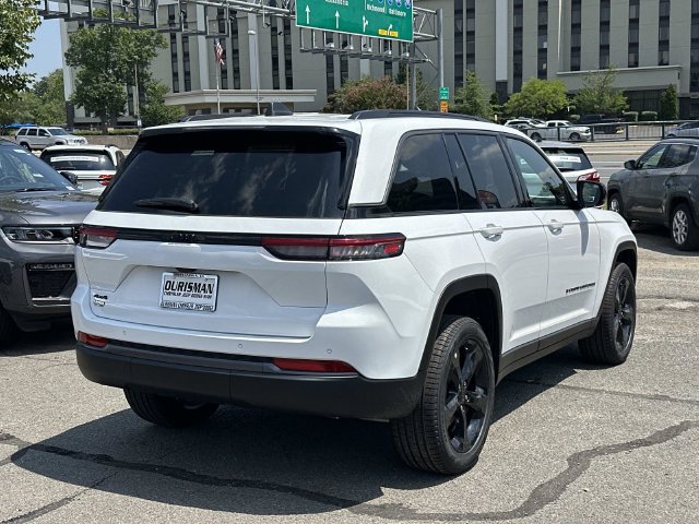 New 2026 Jeep Grand Cherokee Limited w/ Limited Altitude Package AWD/4WD image 2