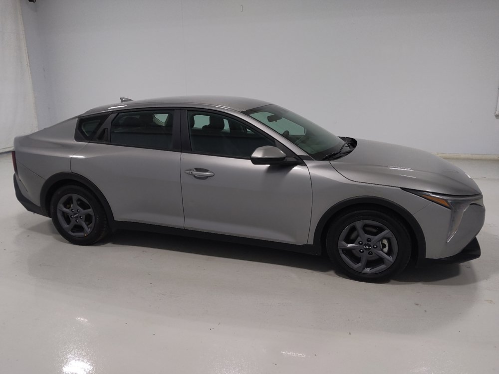 Used 2025 Kia K4 FWD image 11