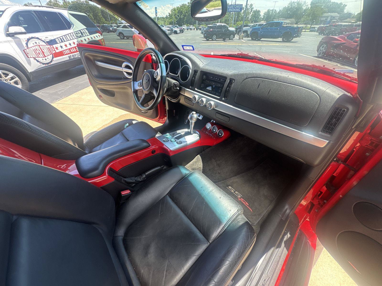 Used 2005 Chevrolet SSR w/ Preferred Equipment Group RWD image 14