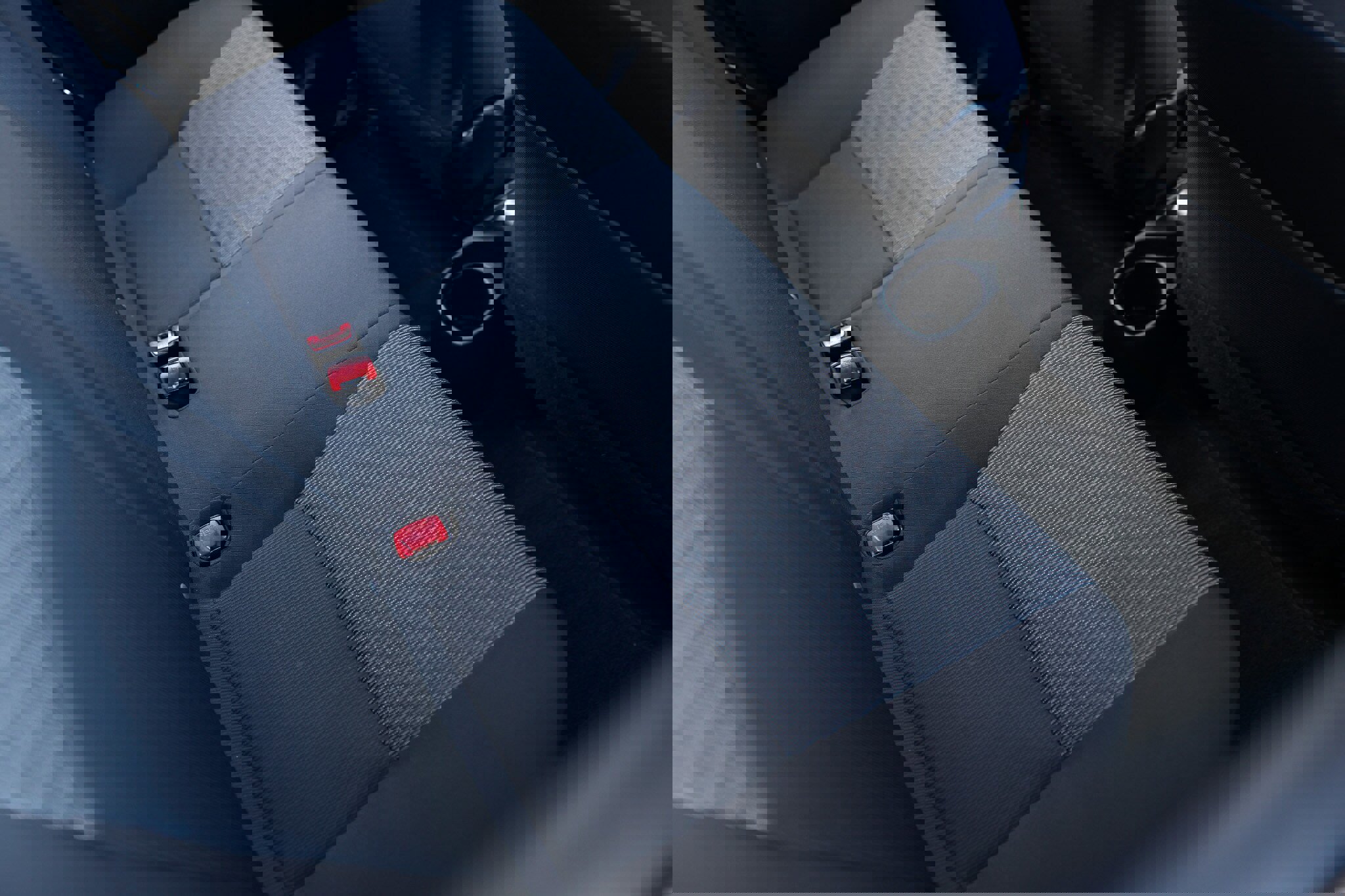 Used 2016 Toyota Yaris L image 15