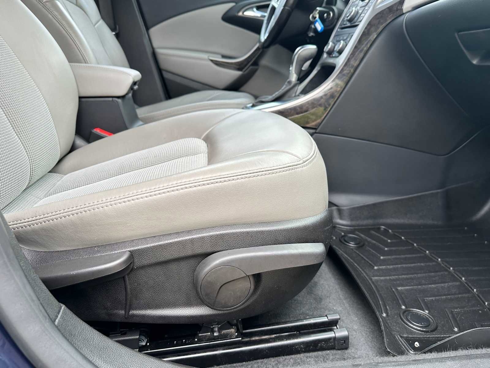 Used 2016 Buick Verano Sport Touring FWD image 21