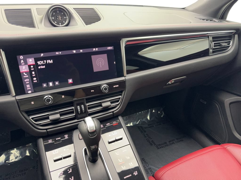 Used 2022 Porsche Macan AWD/4WD image 59