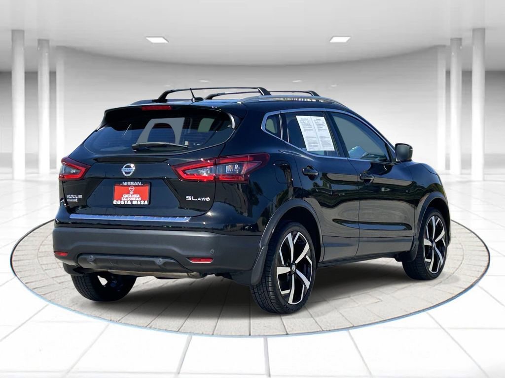 Used 2022 Nissan Rogue Sport SL image 4
