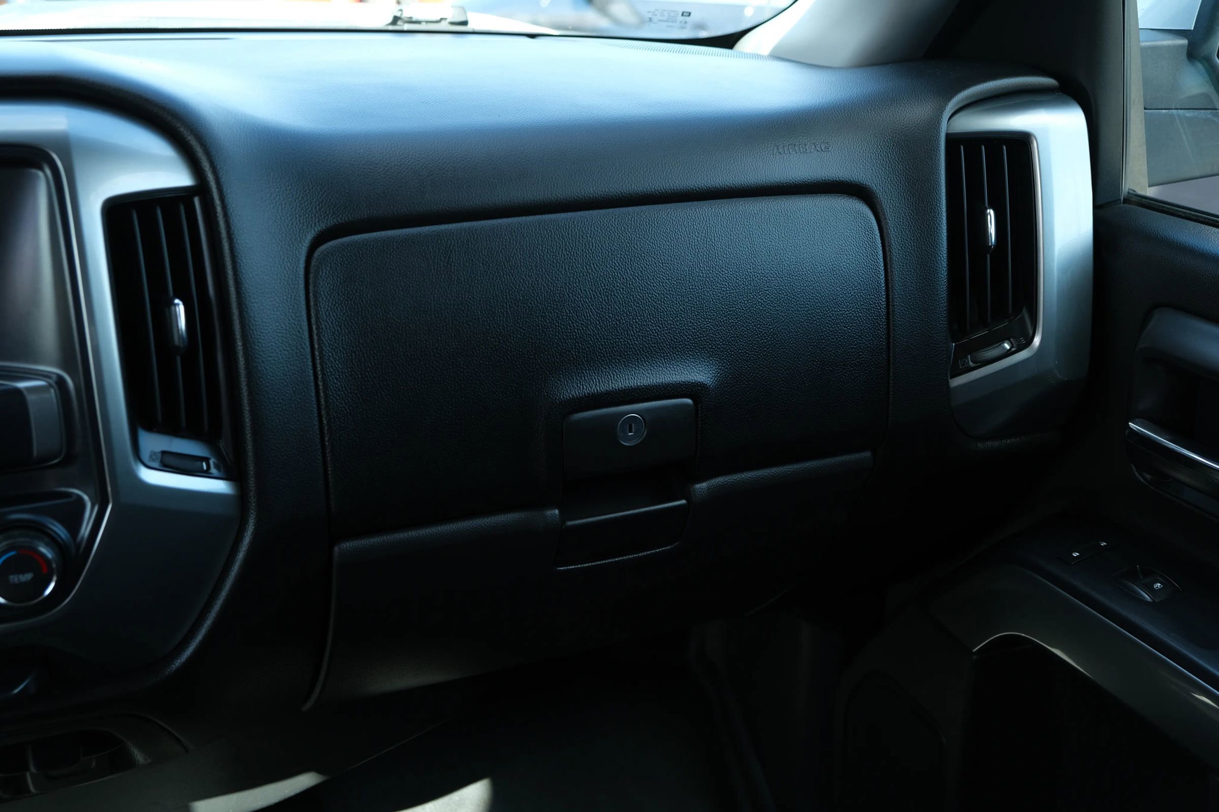 Used 2015 Chevrolet Silverado 1500 LT w/ Trailering Package image 26