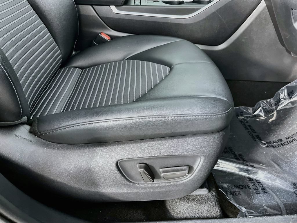 Used 2021 Toyota Highlander XSE AWD/4WD image 37