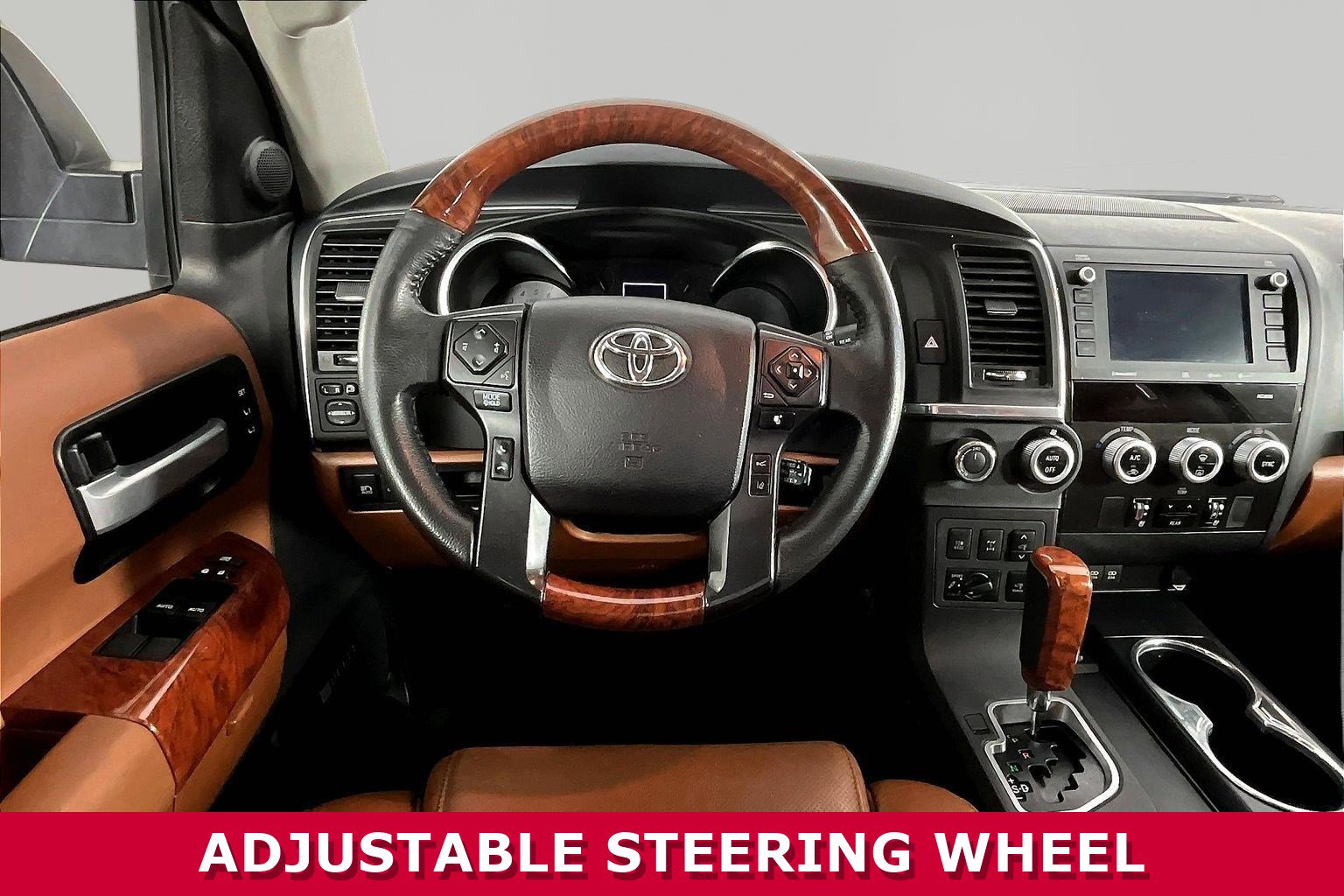 Used 2020 Toyota Sequoia Platinum w/ Preferred Accessory Package AWD/4WD image 8
