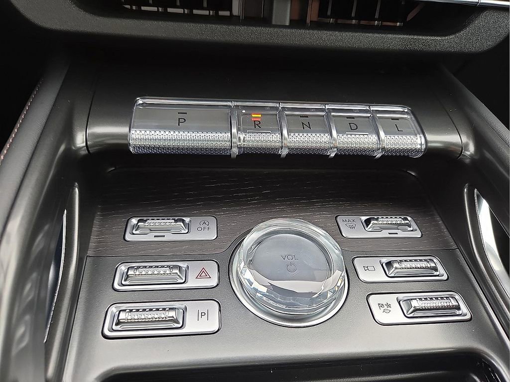 New 2026 Lincoln Nautilus Reserve AWD/4WD image 14