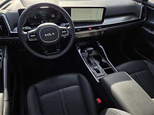 Certified 2025 Kia Sorento EX image 18