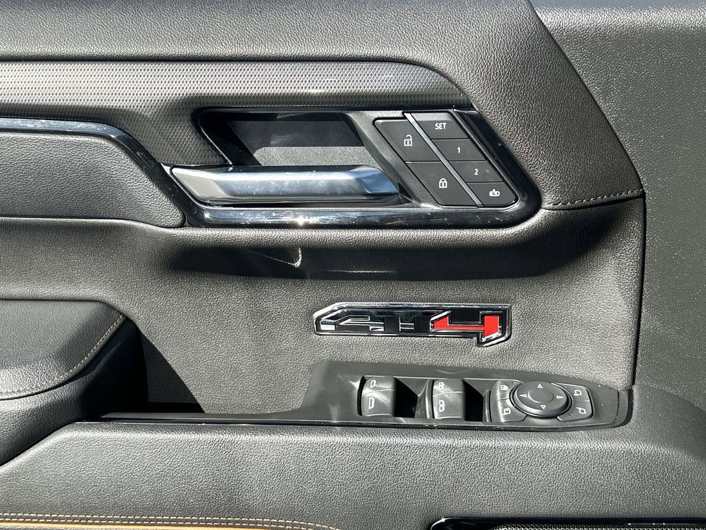 Used 2025 GMC Sierra 1500 AT4 w/ Technology Package image 23