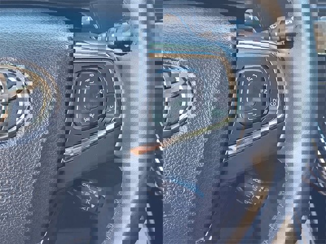 Used 2016 Toyota Avalon XLE image 13