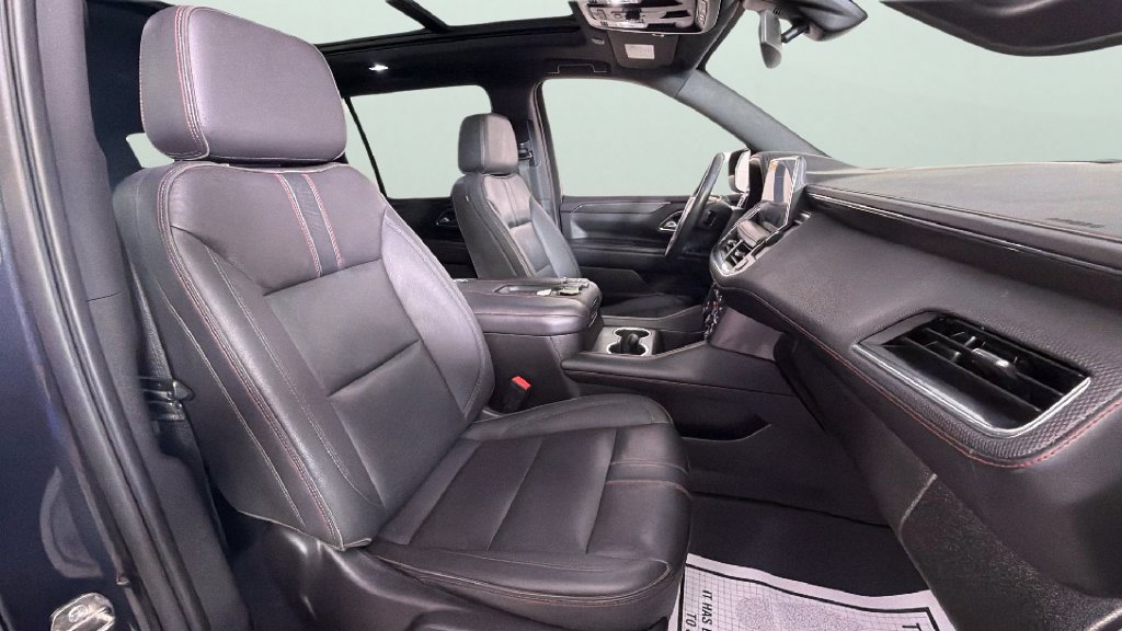 Certified 2022 Chevrolet Suburban RST w/ Sport Performance Package RWD image 38