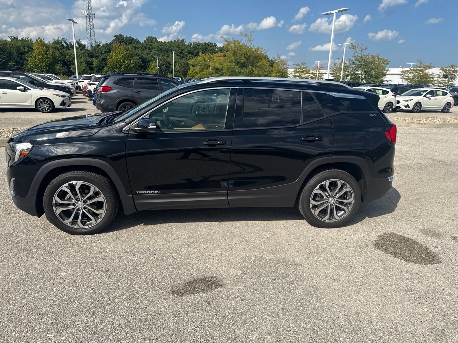 Used 2021 GMC Terrain SLT AWD/4WD image 17