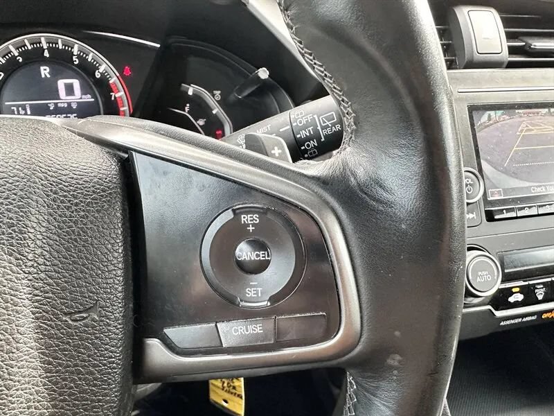 Used 2018 Honda Civic Sport image 32