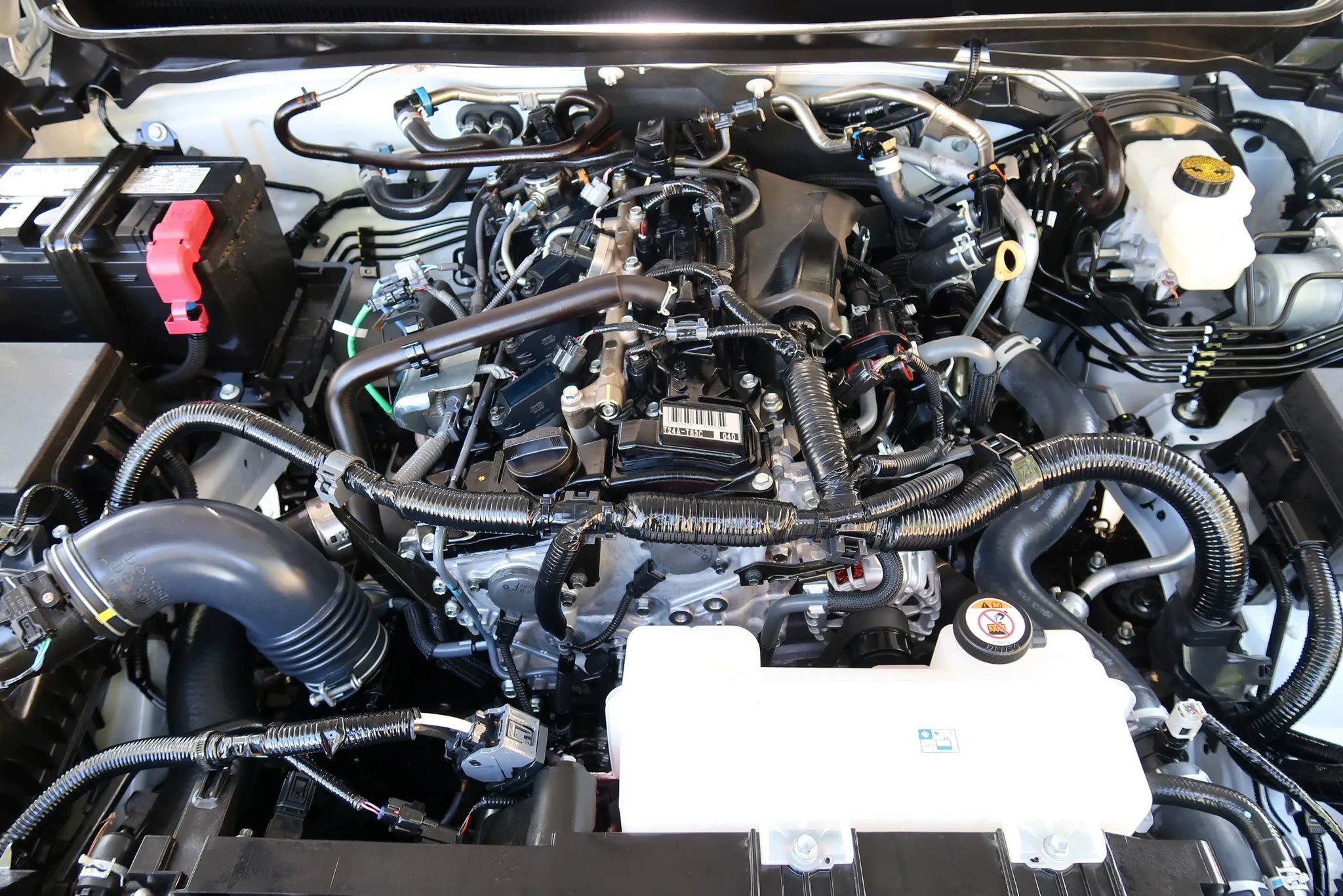 Used 2025 Toyota Tacoma SR5 AWD/4WD image 37
