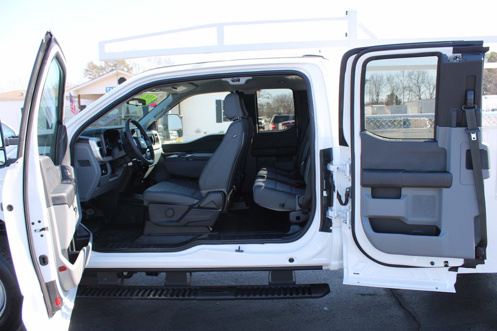 Used 2024 Ford F350 XL w/ XL Chrome Package image 15