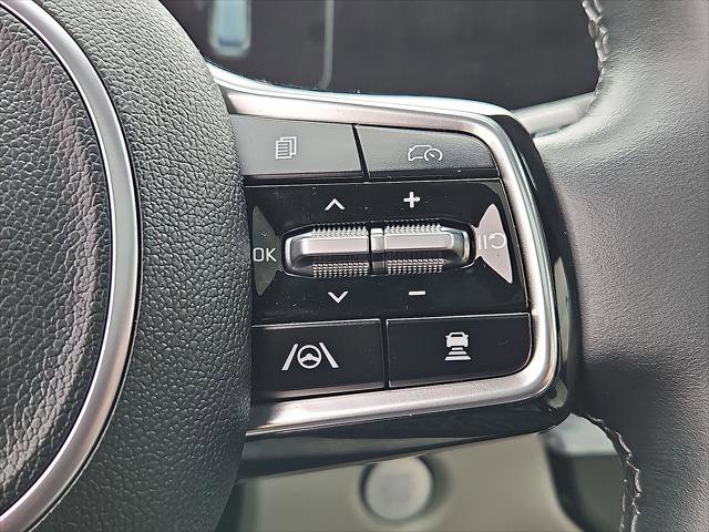 Used 2025 Kia Sorento SX Prestige image 10