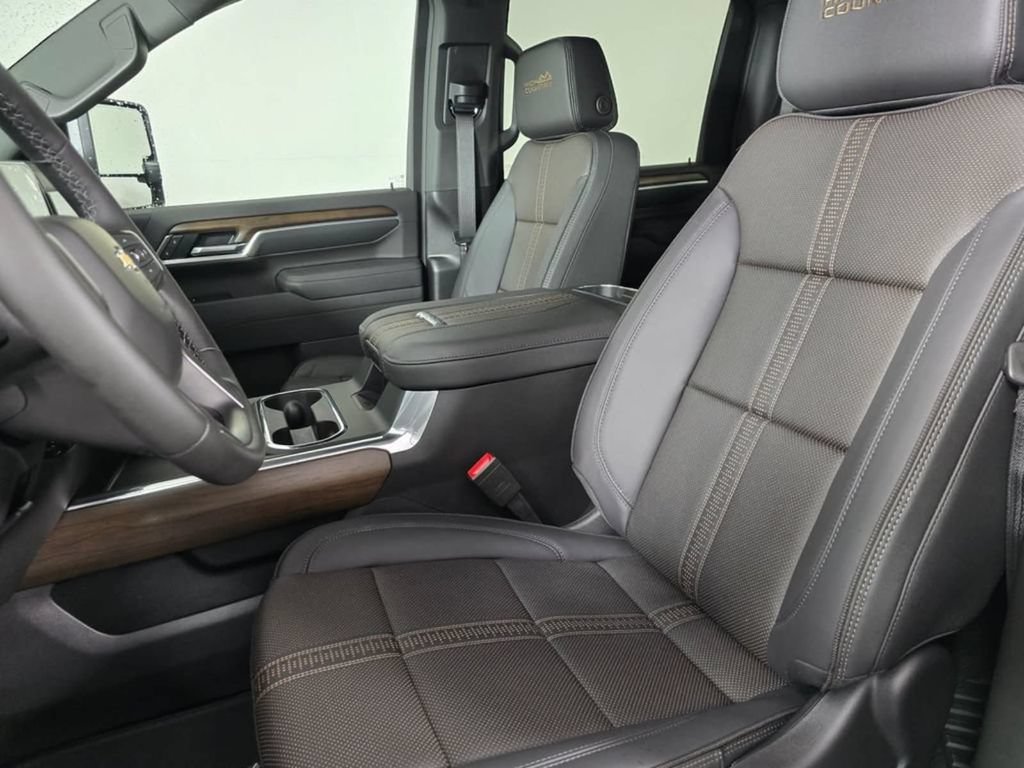 New 2026 Chevrolet Silverado 2500 High Country w/ High Country Premium Package AWD/4WD image 23