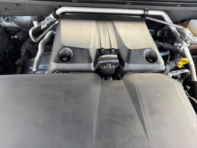 Used 2024 GMC Canyon AT4 w/ AT4 Premium Package image 32