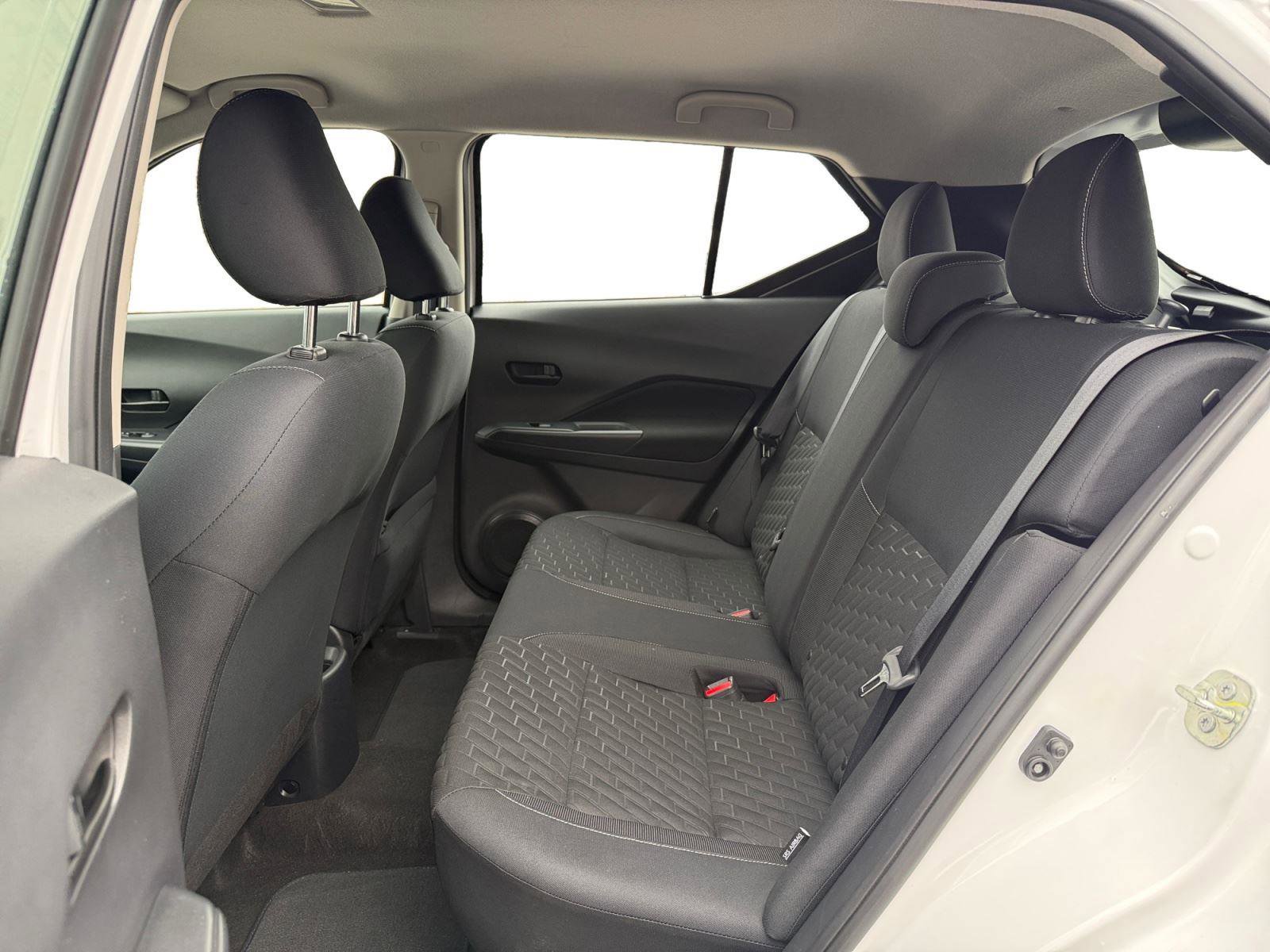 Used 2022 Nissan Kicks S image 19