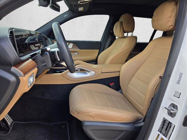 Used 2025 Mercedes-Benz GLS 450 4MATIC image 17