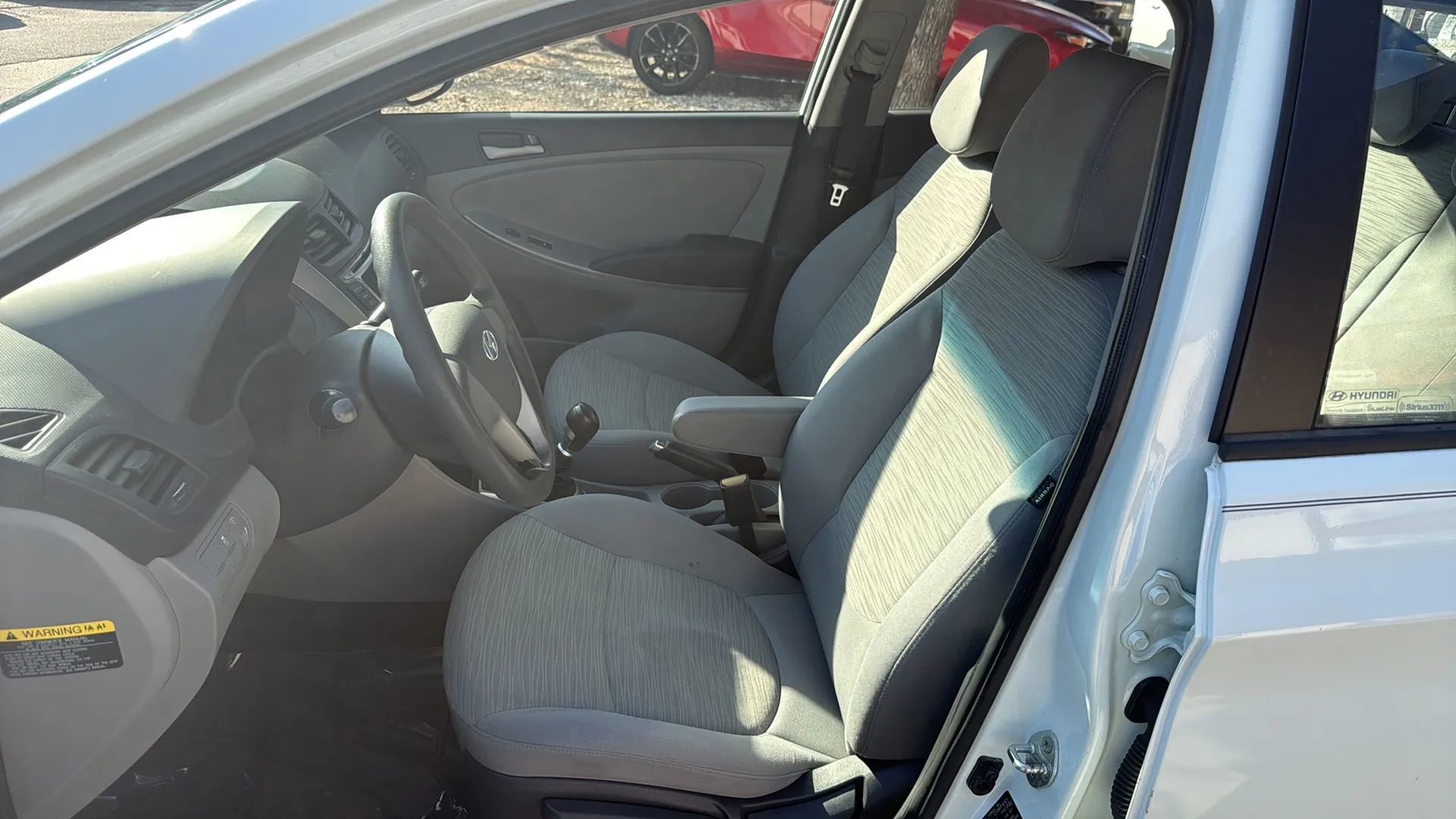 Used 2015 Hyundai Accent GLS image 13