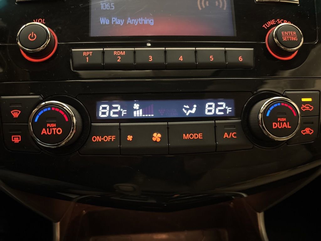 Used 2015 Nissan Altima 2.5 SL w/ Moonroof Package image 21