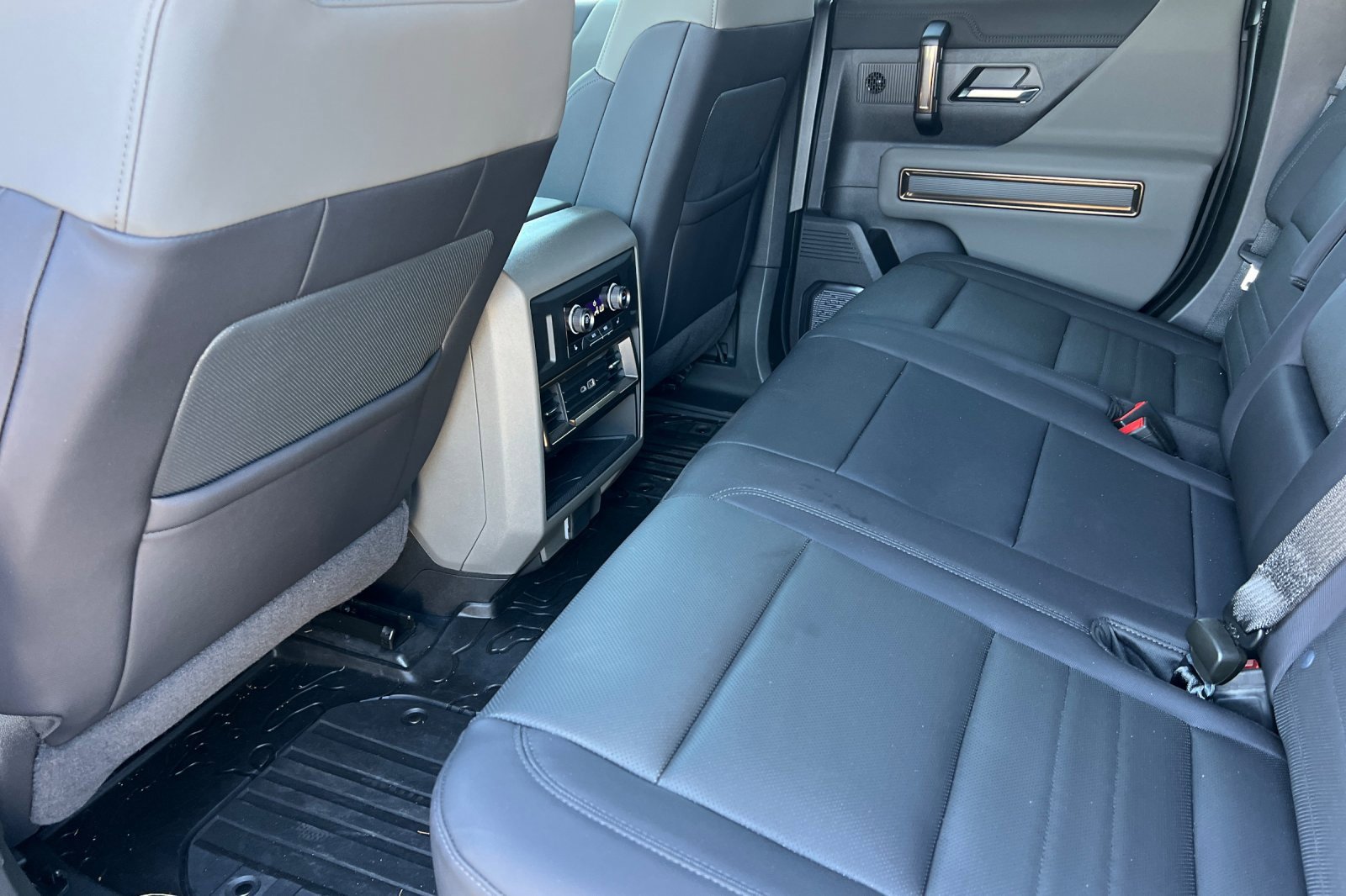 Used 2025 GMC Hummer EV 2X w/ Extreme Off-Road Package image 14