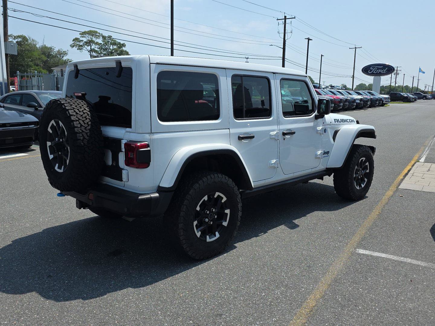 Used 2024 Jeep Wrangler Unlimited Rubicon 4xe AWD/4WD image 8
