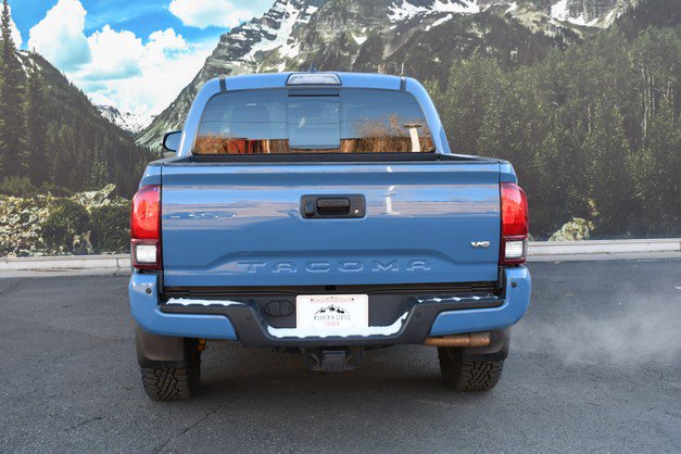 Certified 2019 Toyota Tacoma TRD Off-Road image 10