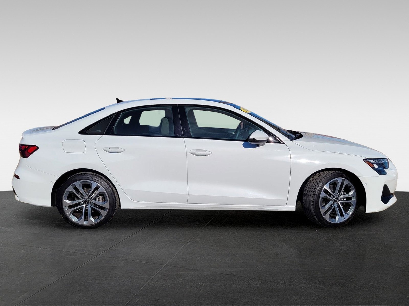 Used 2025 Audi A3 2.0T Premium Plus image 3