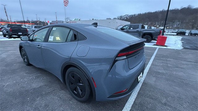 New 2026 Toyota Prius LE image 3