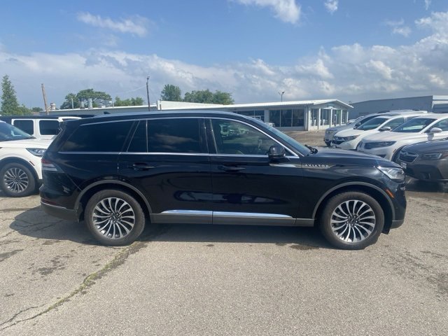 Used 2022 Lincoln Aviator Reserve w/ Elements Package Plus image 7