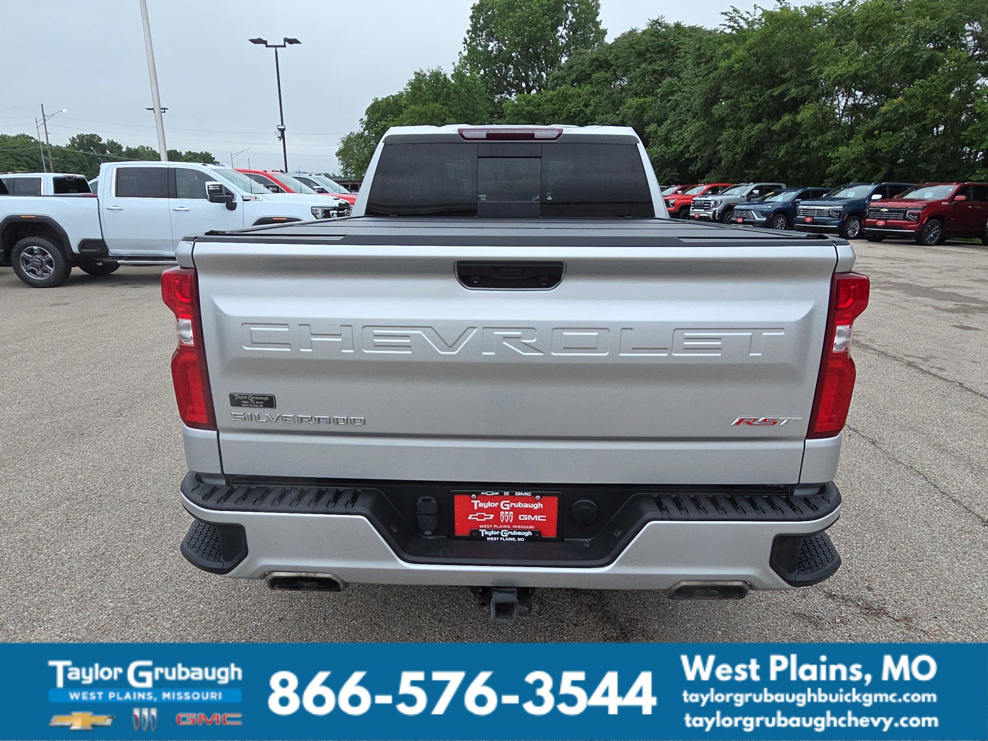Used 2022 Chevrolet Silverado 1500 RST w/ Convenience Package II AWD/4WD image 7