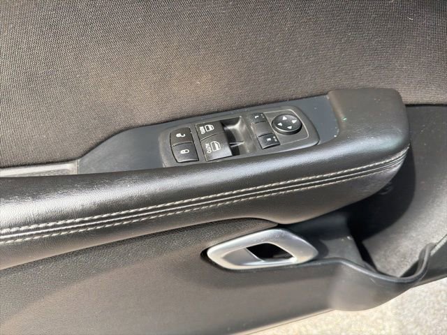 Used 2017 Dodge Challenger SXT image 25