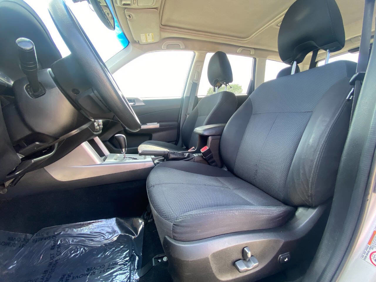 Used 2011 Subaru Forester 2.5X Premium w/ All-Weather Pkg AWD/4WD image 7