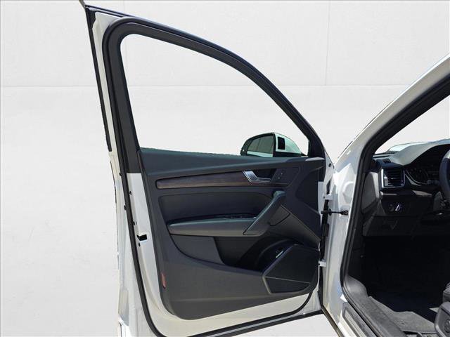 New 2025 Audi Q5 2.0T Premium image 12