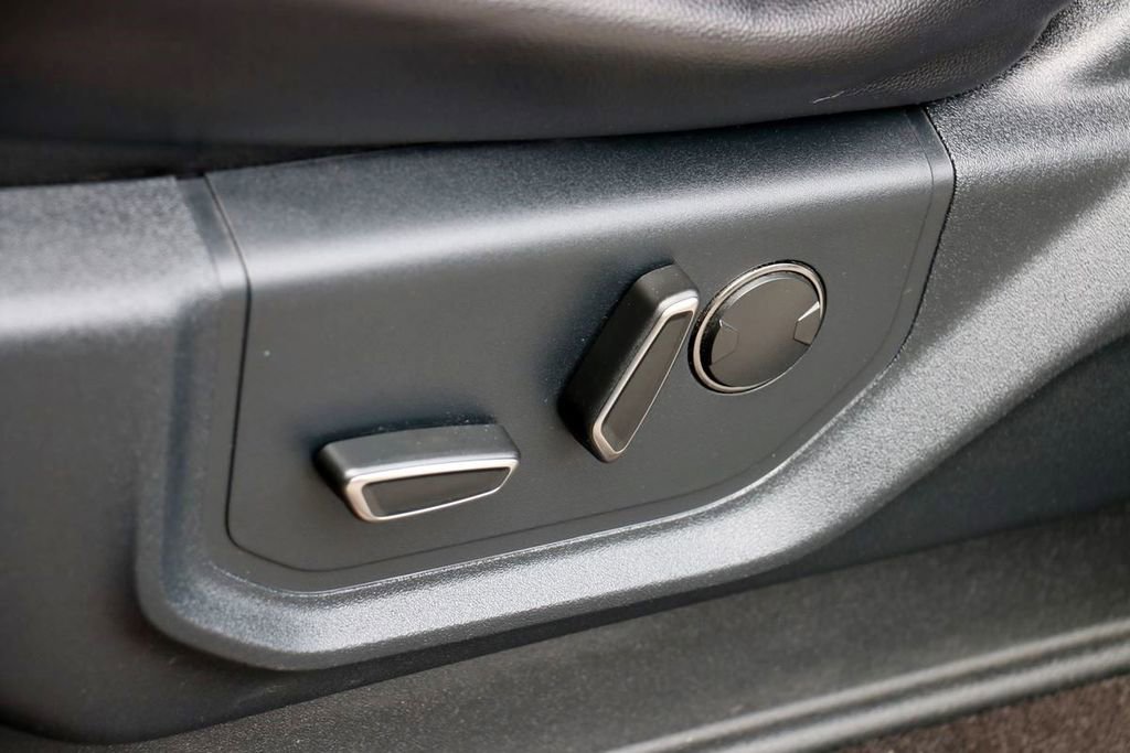 Used 2020 Ford F150 Raptor w/ Equipment Group 802A Luxury image 21